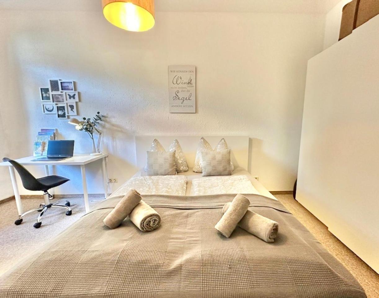 Appartement "Stadtgefluester" Im Zentrum, Inkl Stellplatz, 2 Betten, Babybett, Balkon, Gratis Kaffee Und Tee, Wlan Bautzen Esterno foto